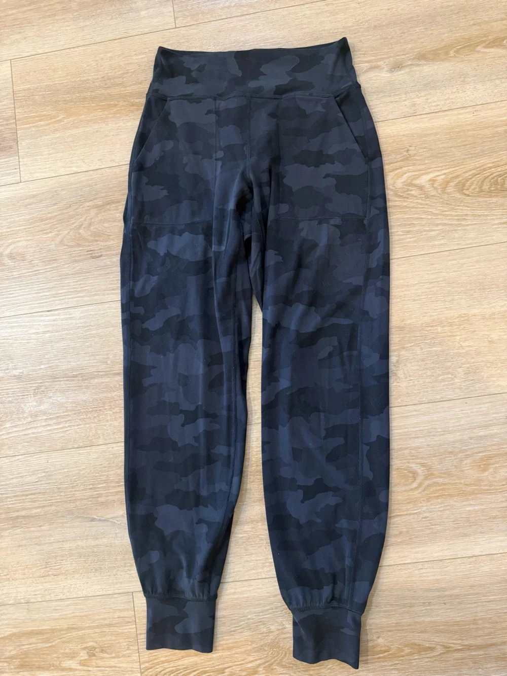 Lululemon Align Black Camo High-Rise Jogger Leggings Size 6